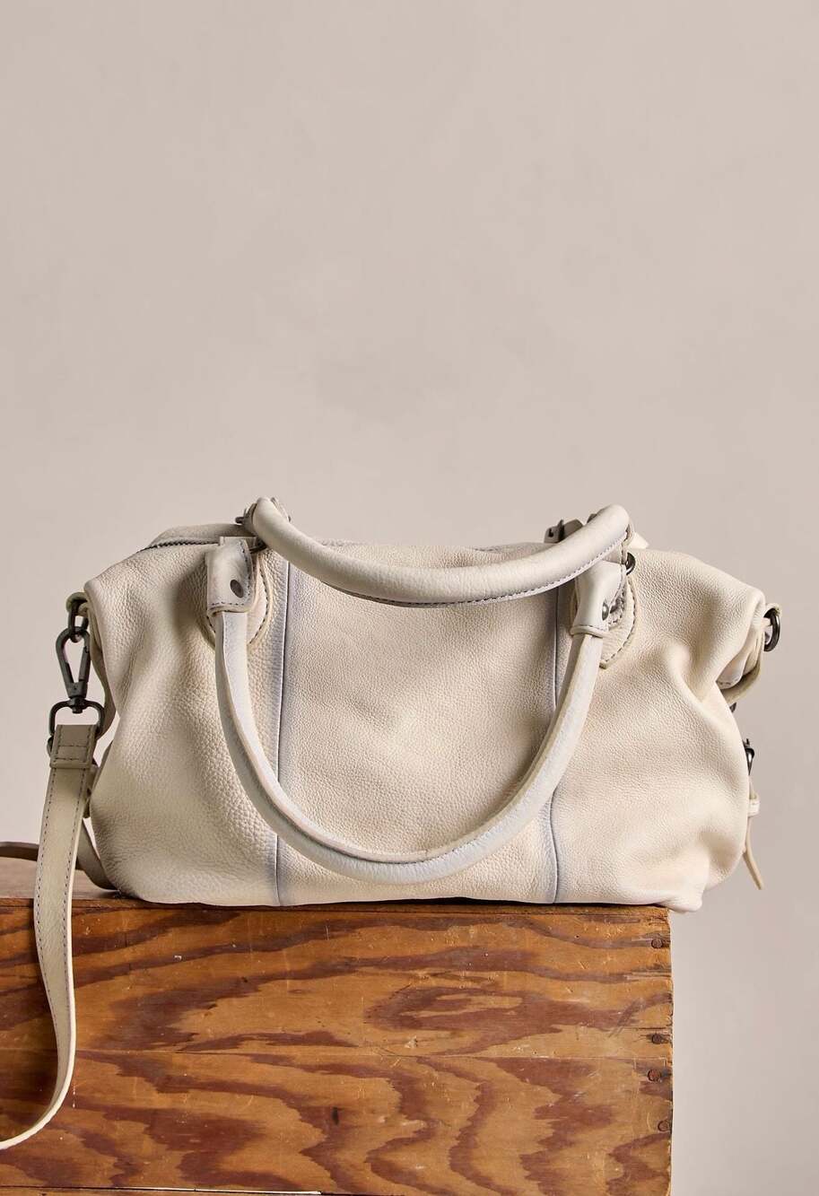 Free People We The Free Emerson Lambskin Leather Tote Bag  NWT - Picture 3 of 5